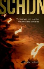 Bekijk deze Boekenkaft van boek SCHIJN van Anneke Hoitingh
