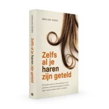 Bekijk deze Boekenkaft van boek Zelfs al je haren zijn geteld van Marijke Koers