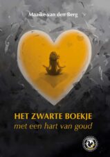 Bekijk deze Boekenkaft van boek Het zwarte boekje met een hart van goud van Maaike van den Berg