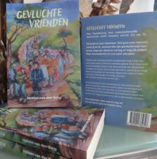 Bekijk deze Boekenkaft van boek GeVluchte Vrienden van Heleen van den Berg