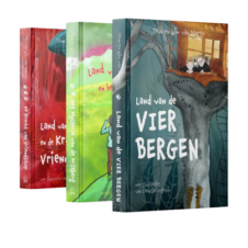 Bekijk deze Boekenkaft van boek Land van de Vier Bergen - serie (Winnaar Indie Awards 2022) van Teun en Wim van Baaren